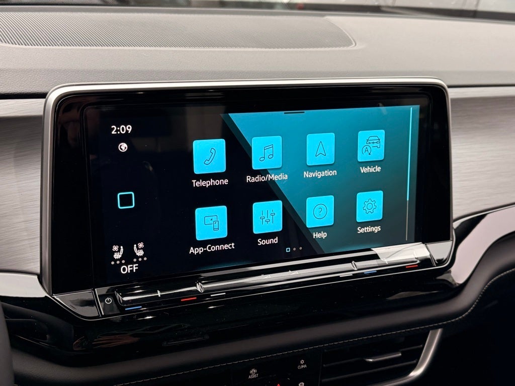 2026 Volkswagen Atlas Cross Sport 2.0T SE w/Technology