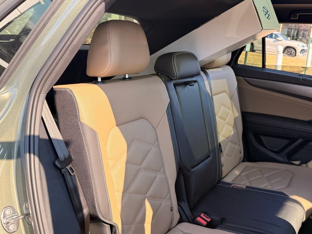 2026 Volkswagen Atlas Cross Sport 2.0T SE w/Technology