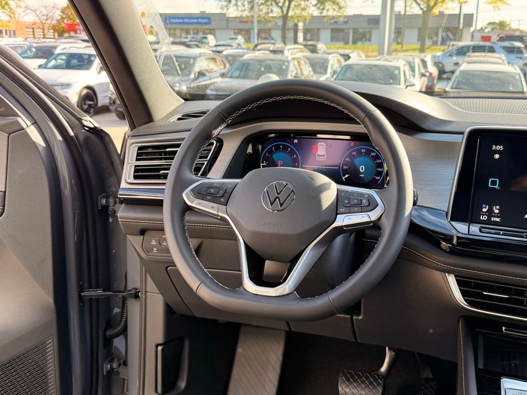 2026 Volkswagen Atlas Cross Sport 2.0T SE w/Technology