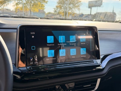 2026 Volkswagen Atlas Cross Sport 2.0T SE w/Technology