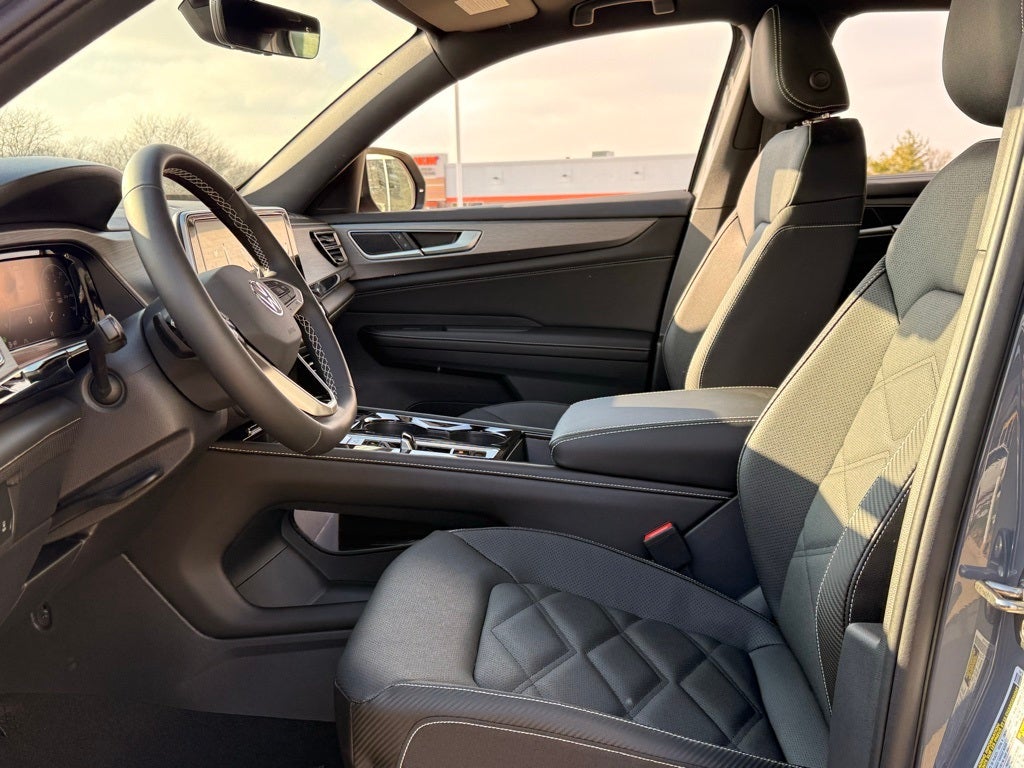 2026 Volkswagen Atlas Cross Sport 2.0T SE w/Technology