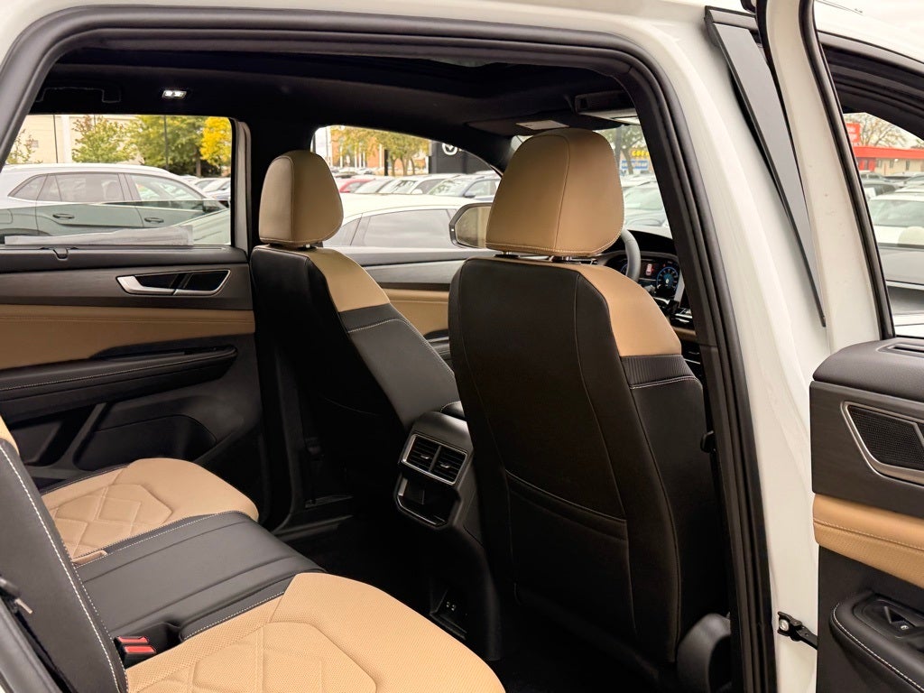 2026 Volkswagen Atlas Cross Sport 2.0T SE w/Technology