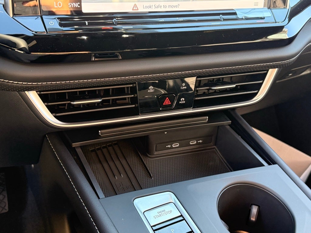 2026 Volkswagen Atlas Cross Sport 2.0T SE