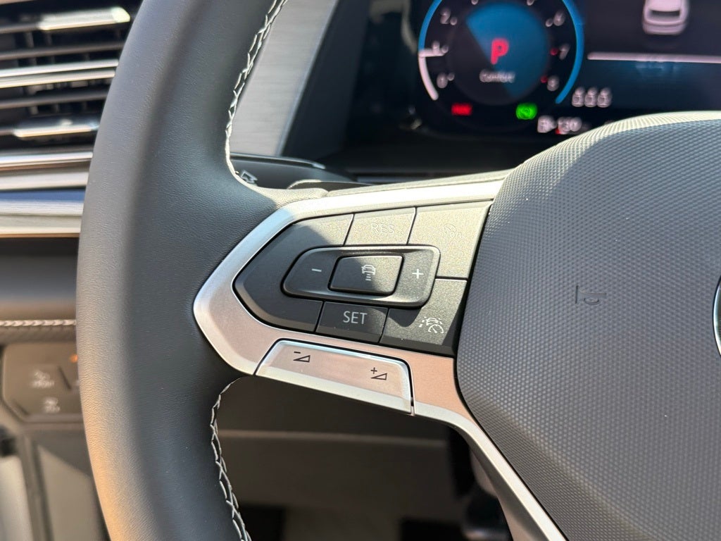 2026 Volkswagen Atlas Cross Sport 2.0T SE