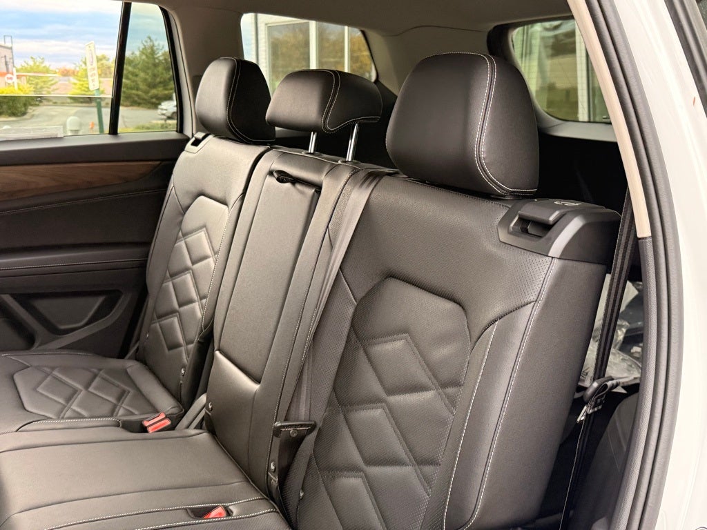 2026 Volkswagen Atlas 2.0T SE