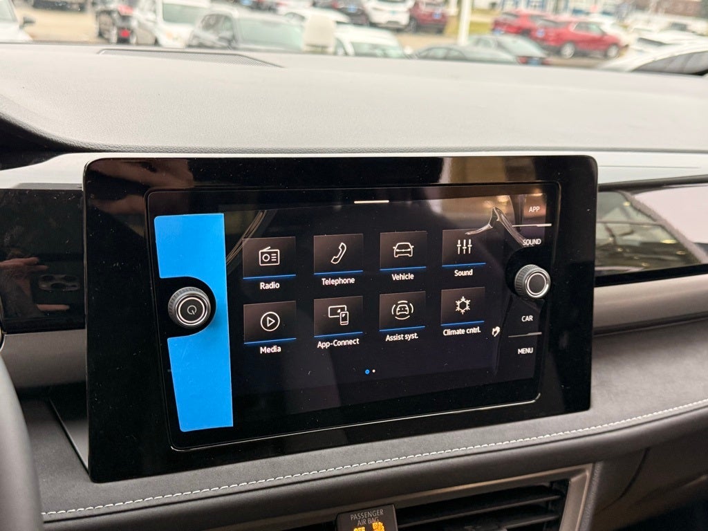 2026 Volkswagen Taos 1.5T SE Black