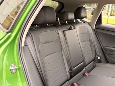 2026 Volkswagen Taos 1.5T SE Black