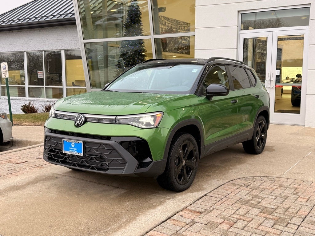 2026 Volkswagen Taos 1.5T SE Black