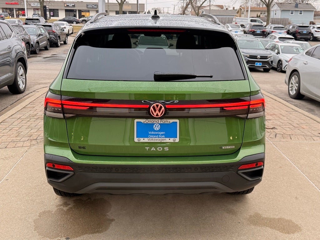 2026 Volkswagen Taos 1.5T SE Black