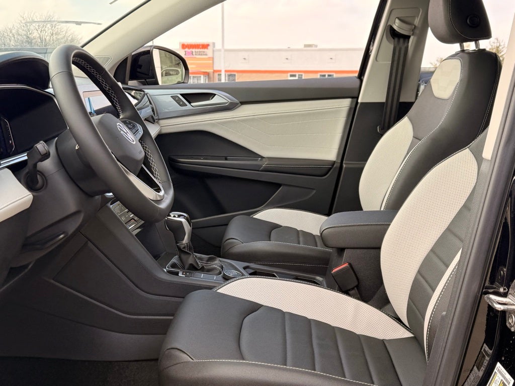 2026 Volkswagen Taos 1.5T SEL