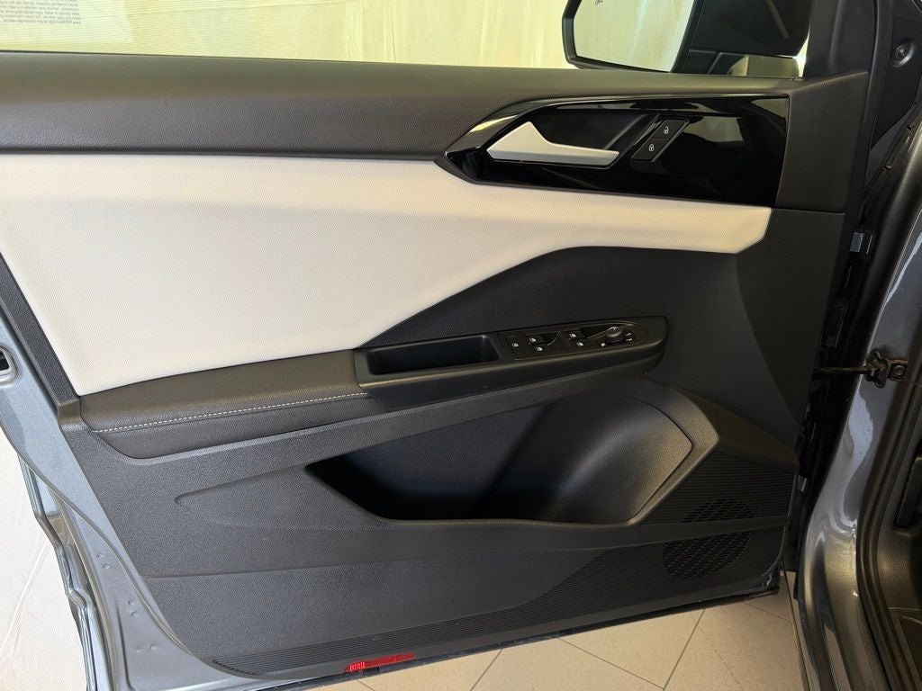 2025 Volkswagen Taos 1.5T S AWD