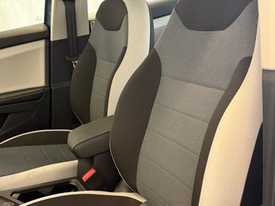 2025 Volkswagen Taos 1.5T S AWD