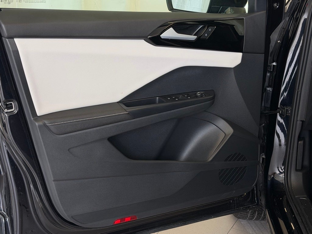 2025 Volkswagen Taos 1.5T S AWD