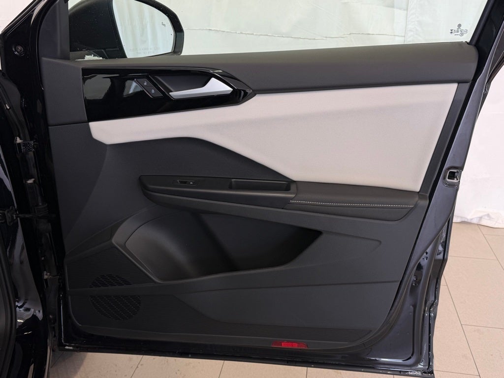 2025 Volkswagen Taos 1.5T S AWD