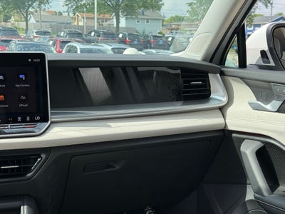 2025 Volkswagen Tiguan 2.0T SE