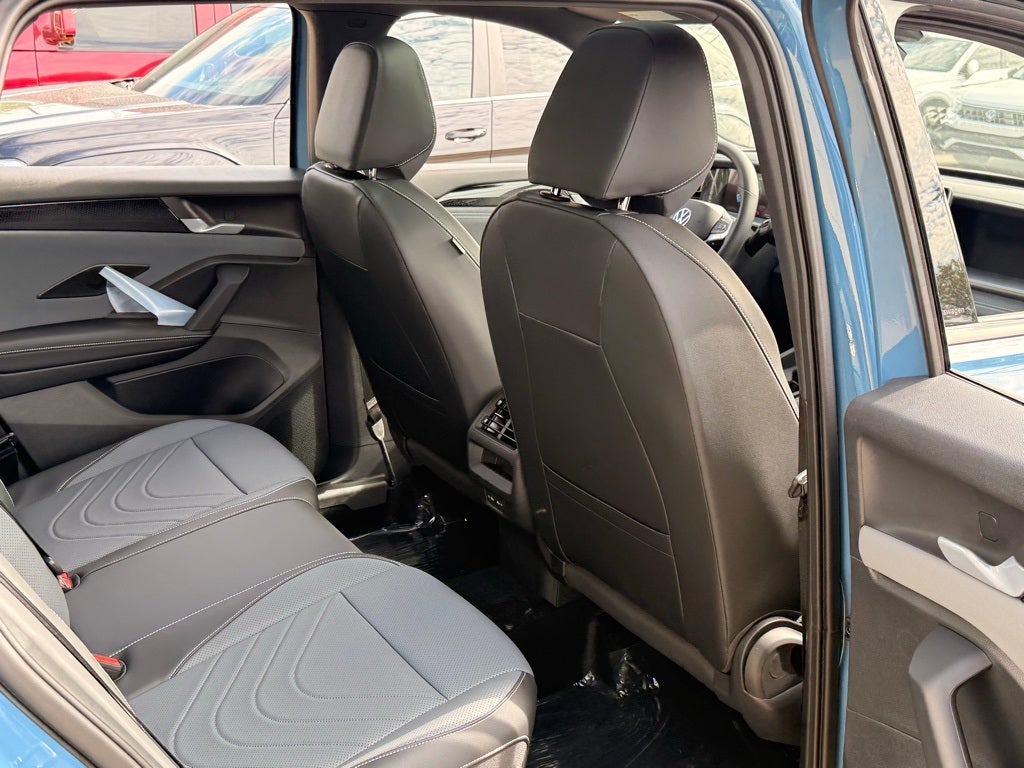 2025 Volkswagen Tiguan 2.0T SE R-Line Black