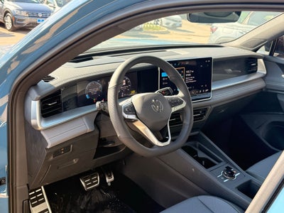 2025 Volkswagen Tiguan 2.0T SE R-Line Black