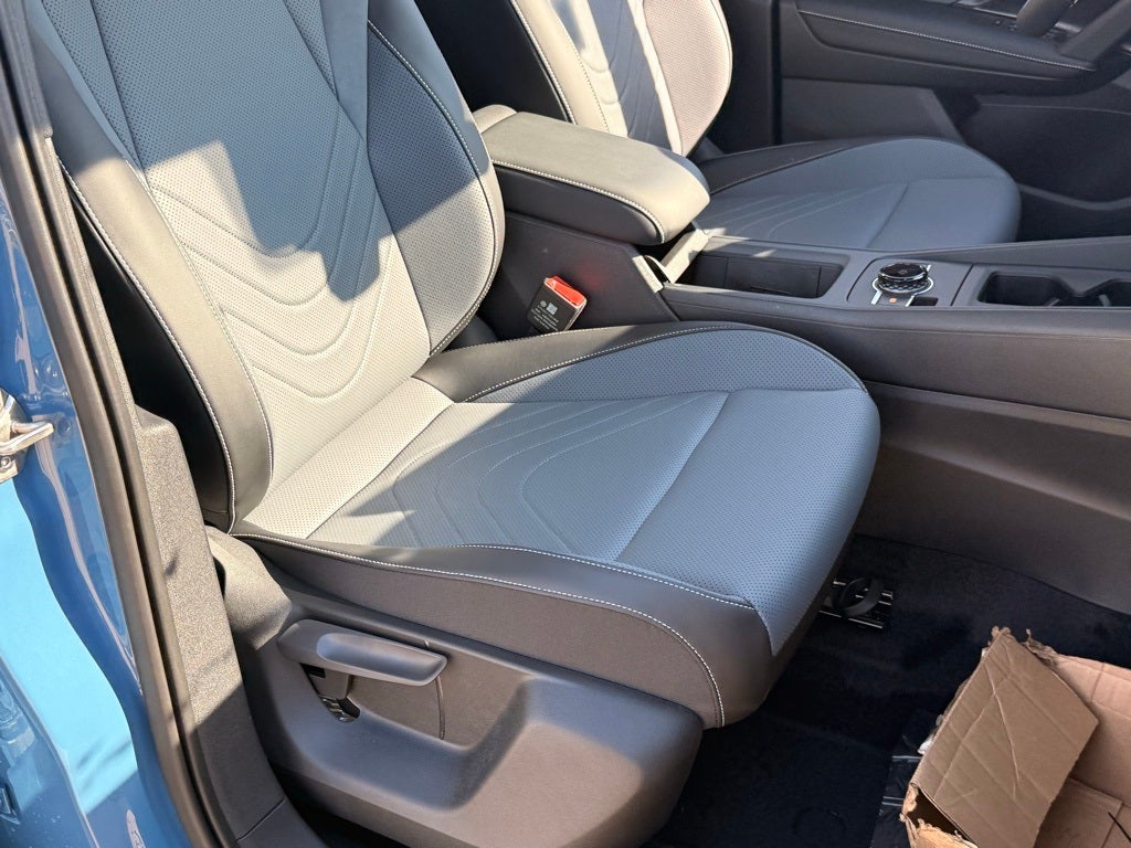 2025 Volkswagen Tiguan 2.0T SE R-Line Black