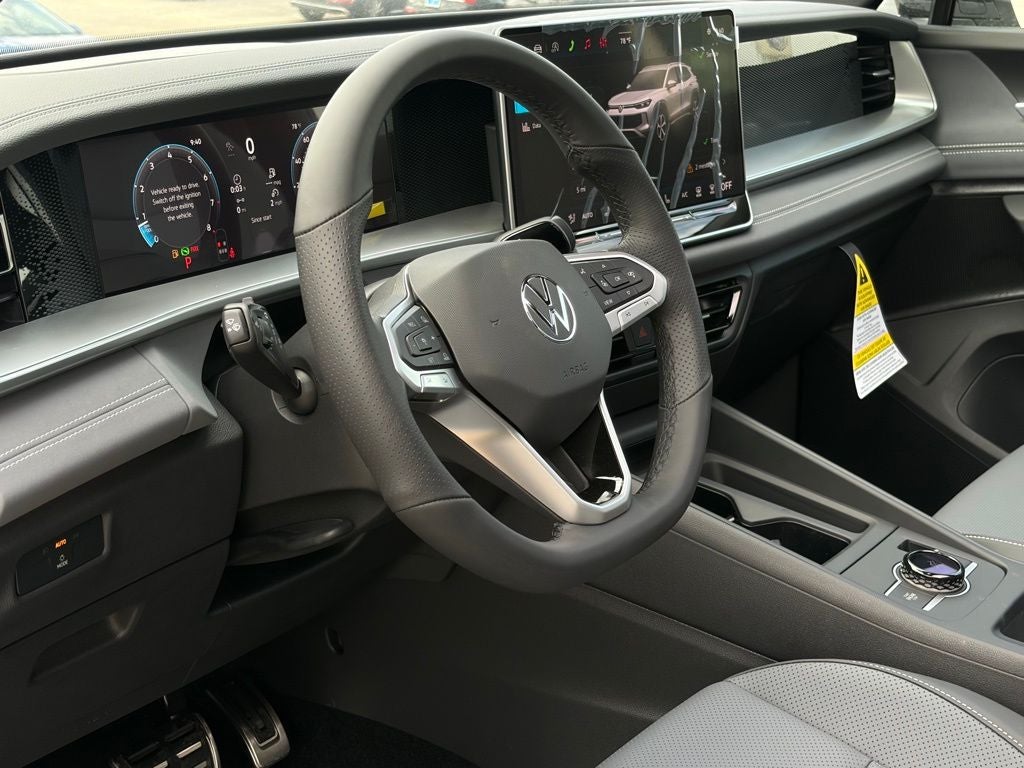 2026 Volkswagen Tiguan 2.0T SE R-Line Black