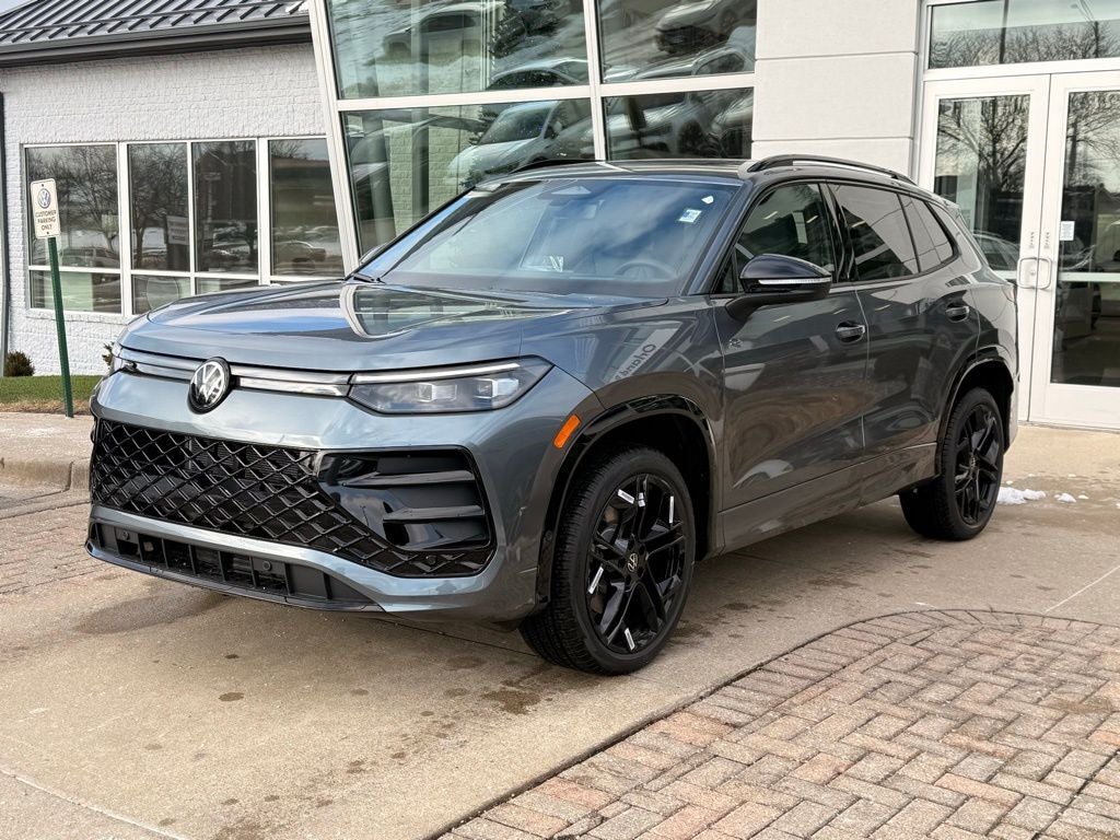 2026 Volkswagen Tiguan 2.0T SE R-Line Black