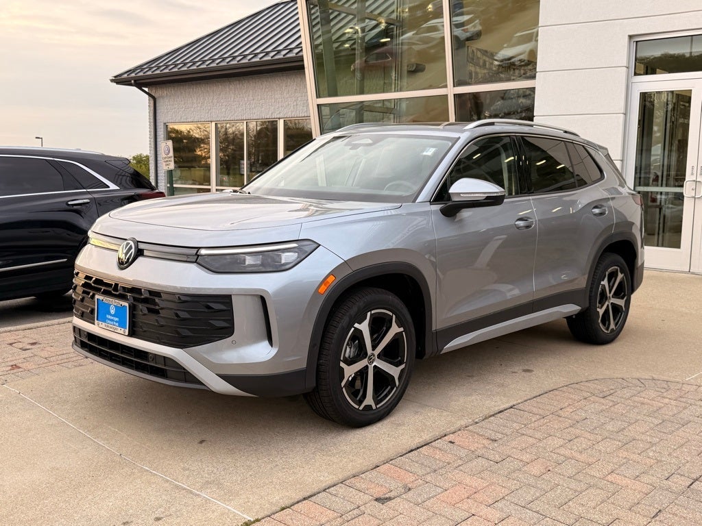 2025 Volkswagen Tiguan 2.0T SE