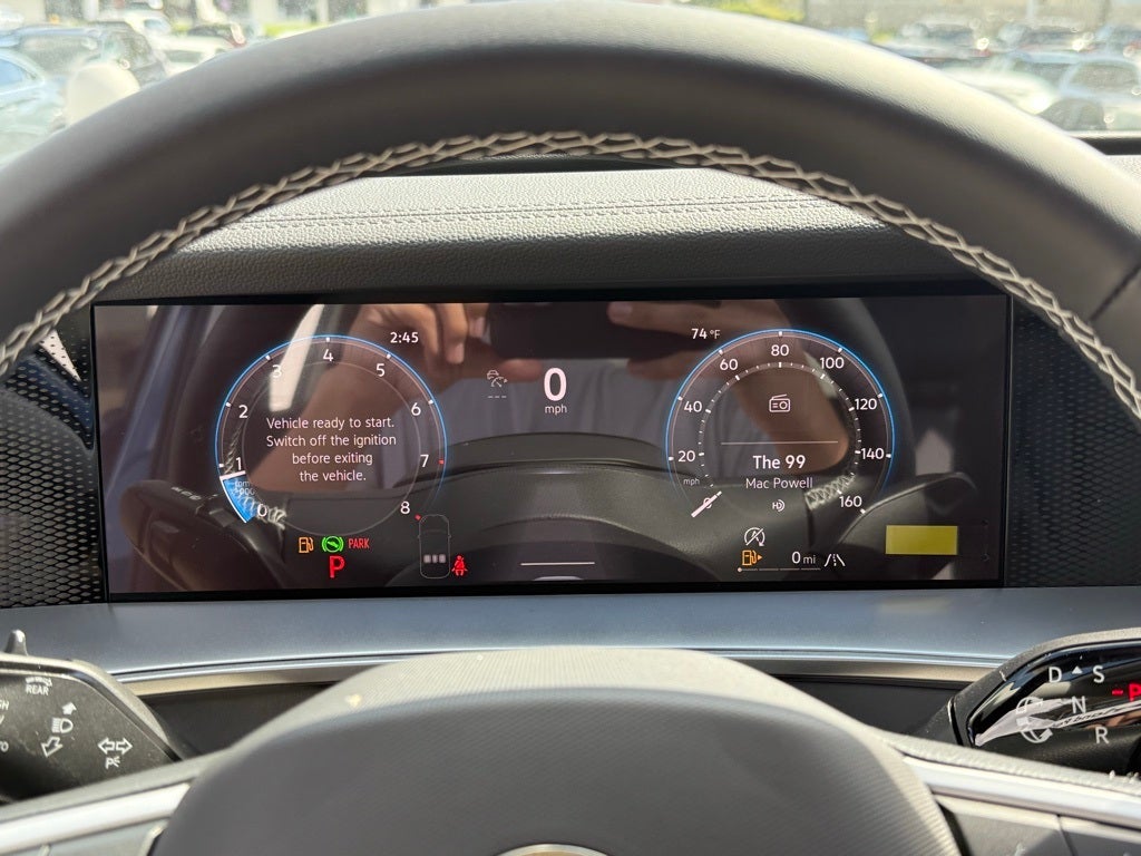 2025 Volkswagen Tiguan 2.0T SE