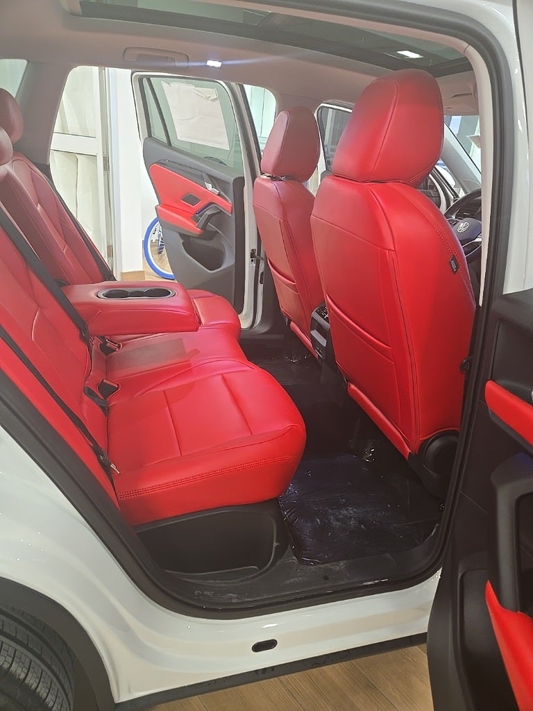 2025 Volkswagen Tiguan 2.0T SE