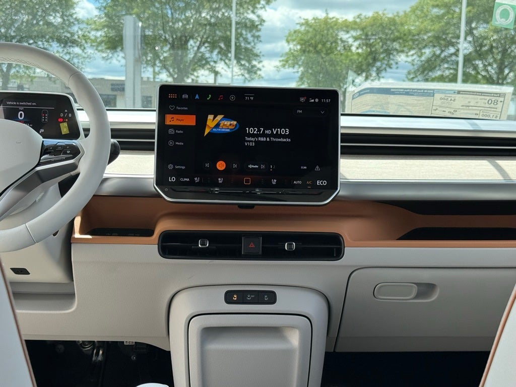 2025 Volkswagen ID. Buzz Pro S Plus