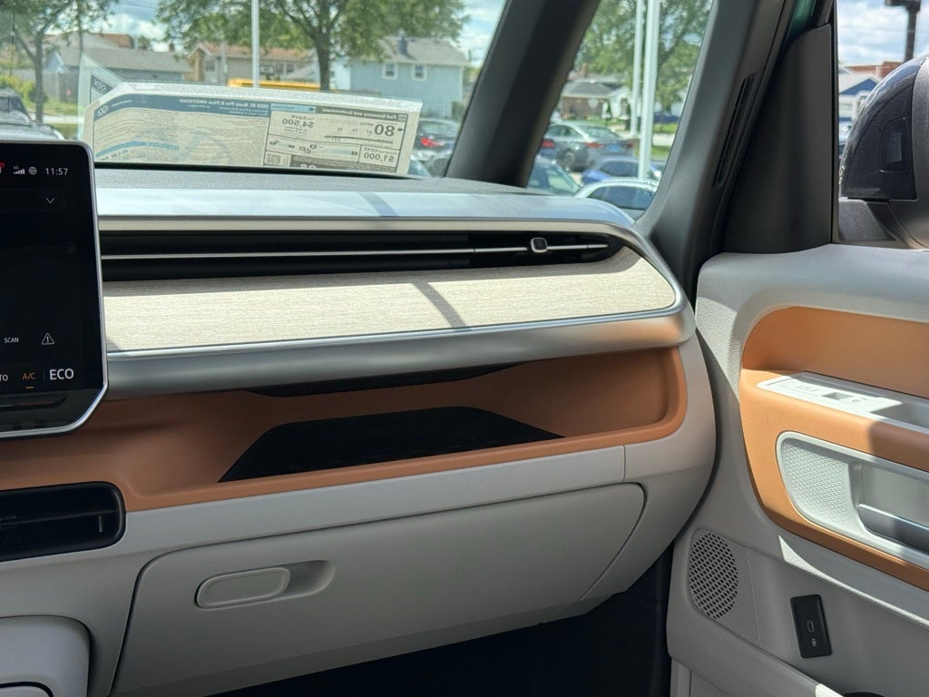 2025 Volkswagen ID. Buzz Pro S Plus