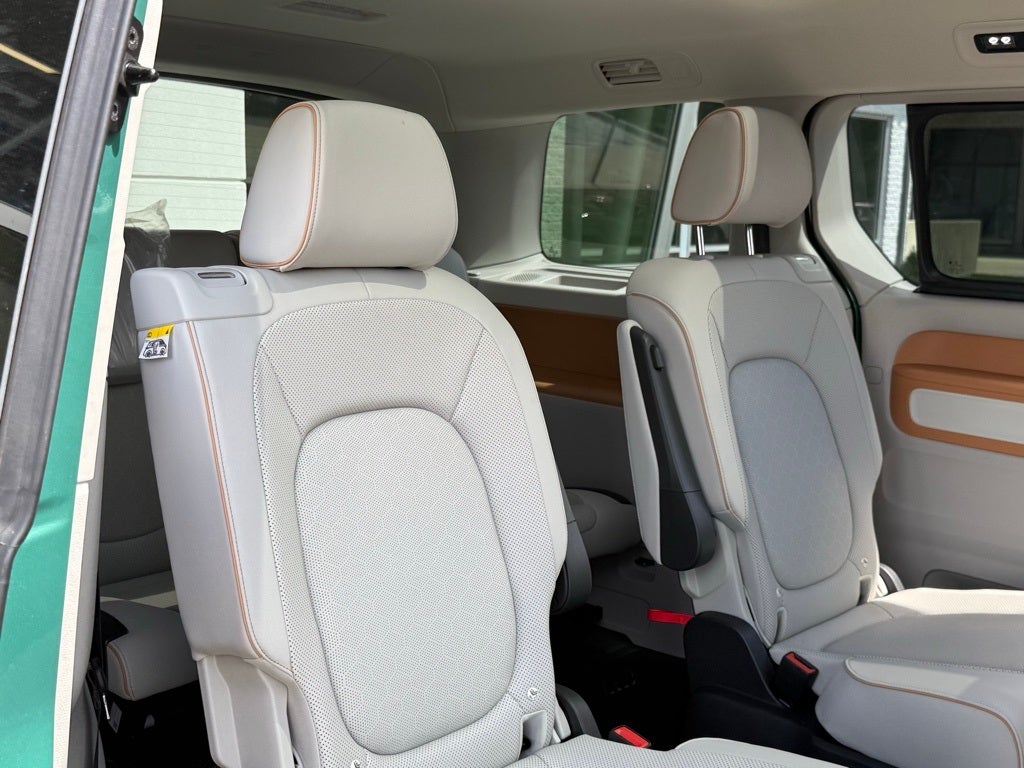 2025 Volkswagen ID. Buzz Pro S Plus