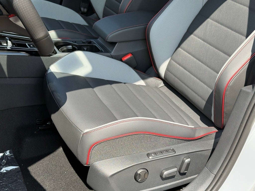 2025 Volkswagen Golf GTI 2.0T SE