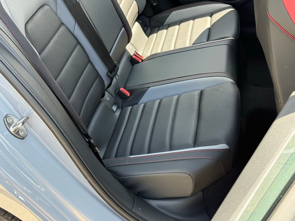 2025 Volkswagen Golf GTI 2.0T SE