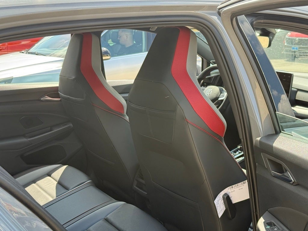 2025 Volkswagen Golf GTI 2.0T SE