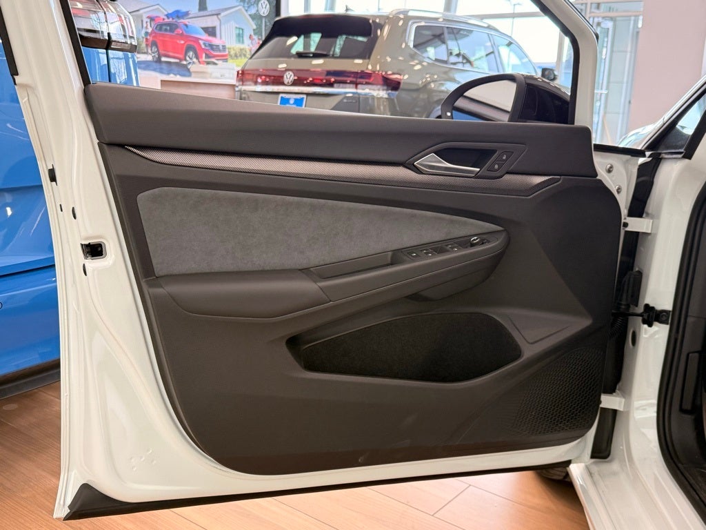 2026 Volkswagen Golf R 2.0T