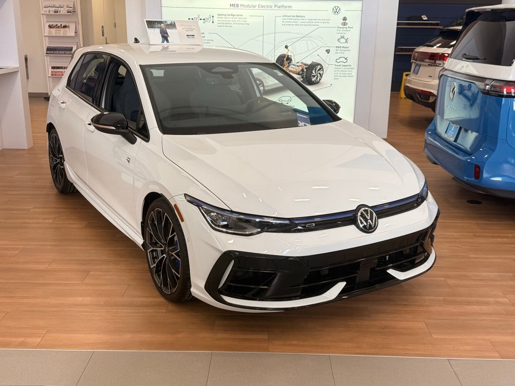 2026 Volkswagen Golf R 2.0T