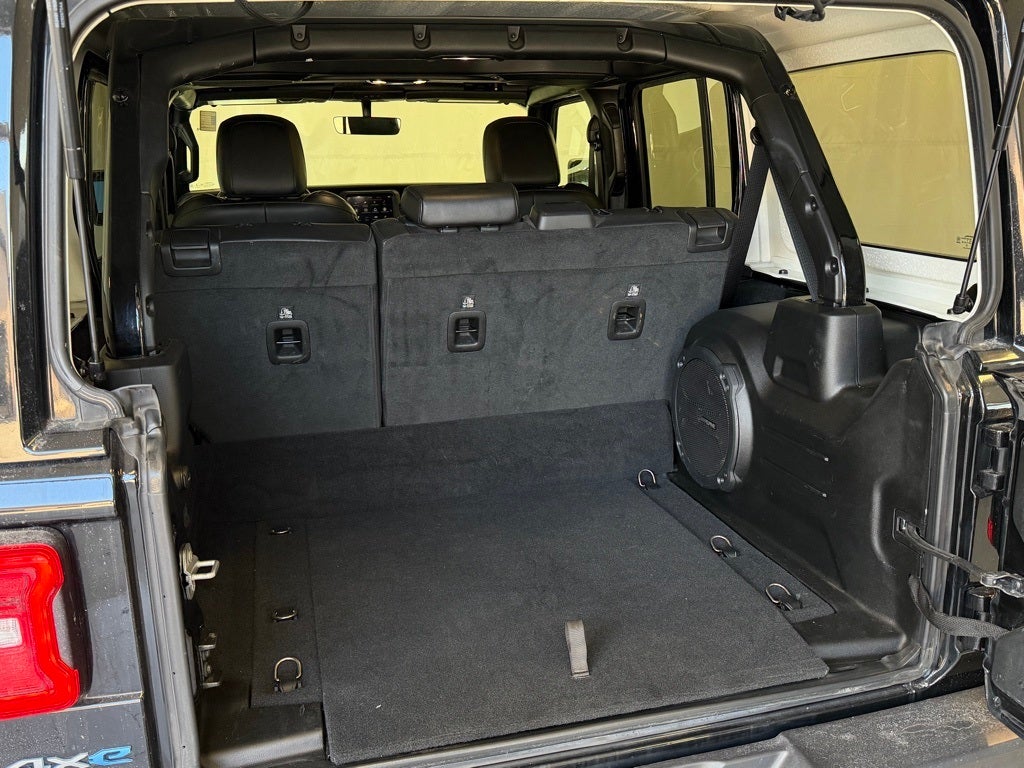 2022 Jeep Wrangler Unlimited Sahara 4xe 4WD