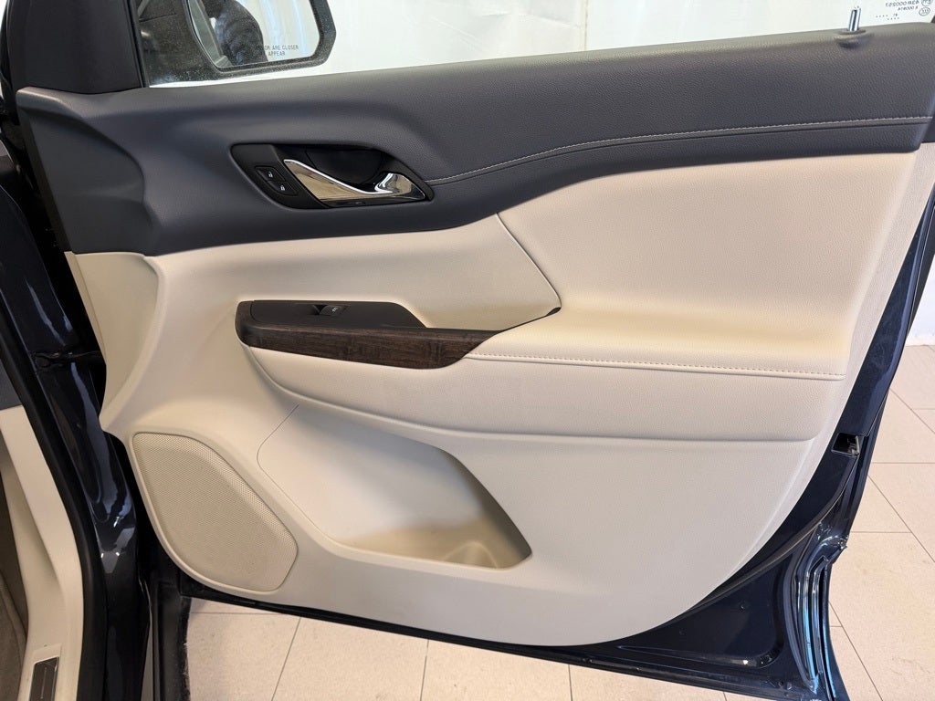 2022 GMC Acadia Denali AWD