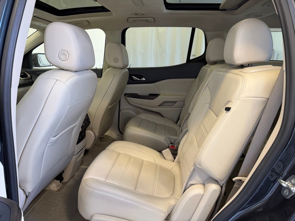 2022 GMC Acadia Denali AWD