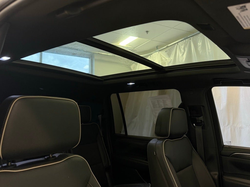 2023 GMC Yukon XL SLT 4WD