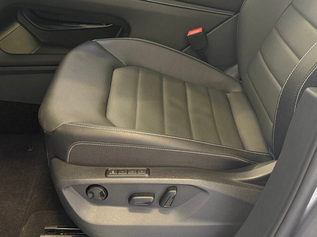 2025 Volkswagen Atlas Cross Sport 2.0T SEL AWD