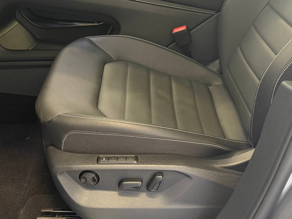 2025 Volkswagen Atlas Cross Sport 2.0T SEL AWD