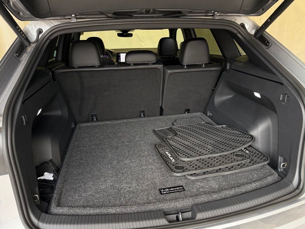 2025 Volkswagen Atlas Cross Sport 2.0T SEL AWD