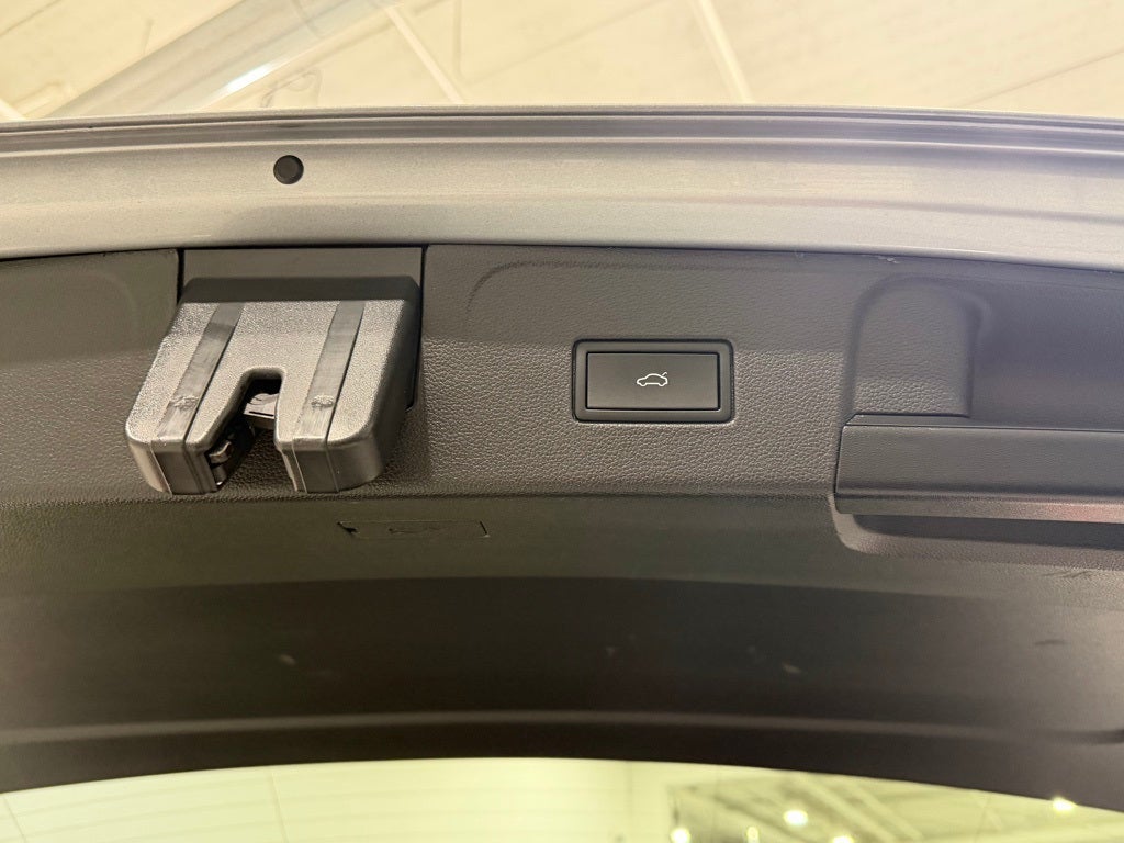 2023 Volkswagen Atlas SEL AWD