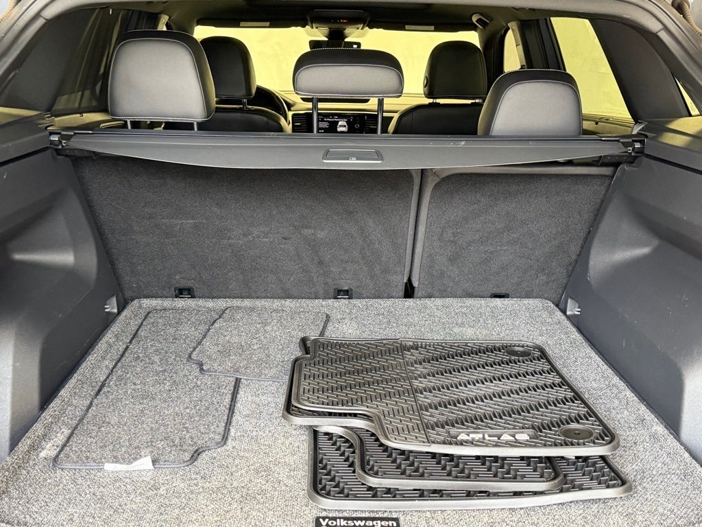 2023 Volkswagen Atlas Cross Sport 3.6L V6 SEL Premium R-Line AWD