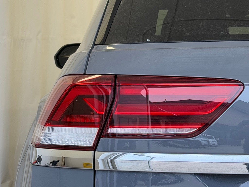 2023 Volkswagen Atlas Cross Sport 3.6L V6 SEL Premium R-Line AWD