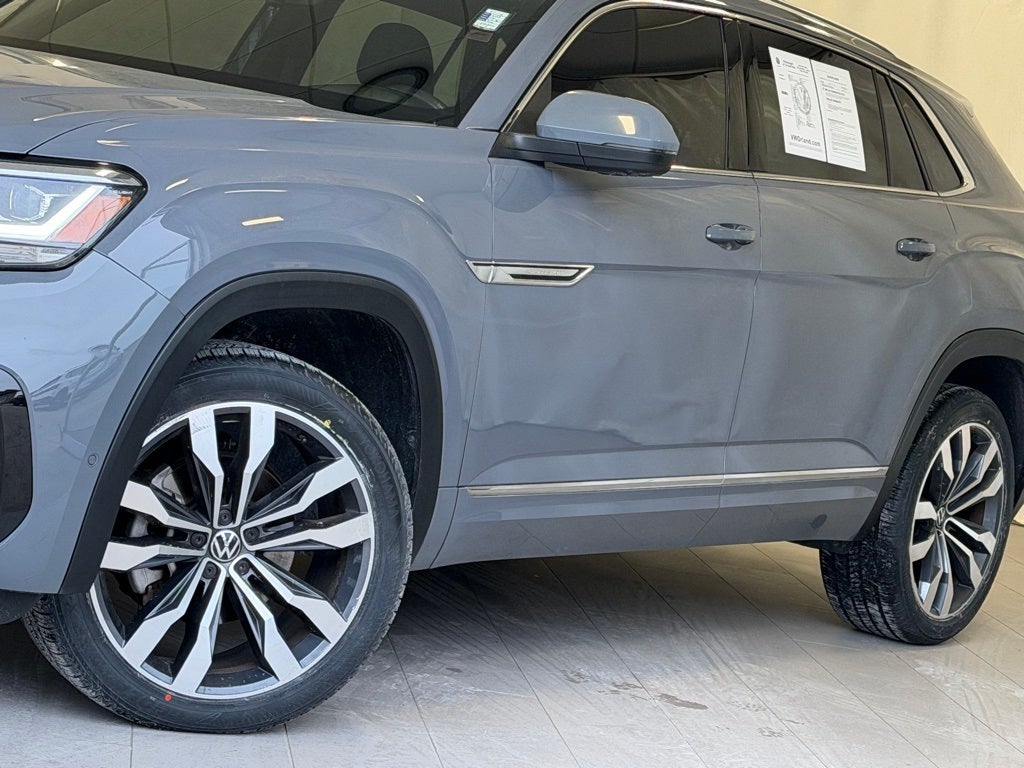 2023 Volkswagen Atlas Cross Sport 3.6L V6 SEL Premium R-Line AWD