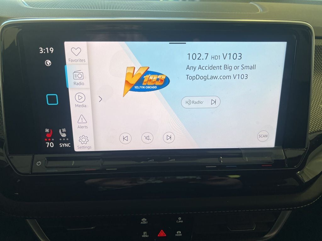 2024 Volkswagen Atlas Cross Sport 2.0T SEL Premium R-Line AWD