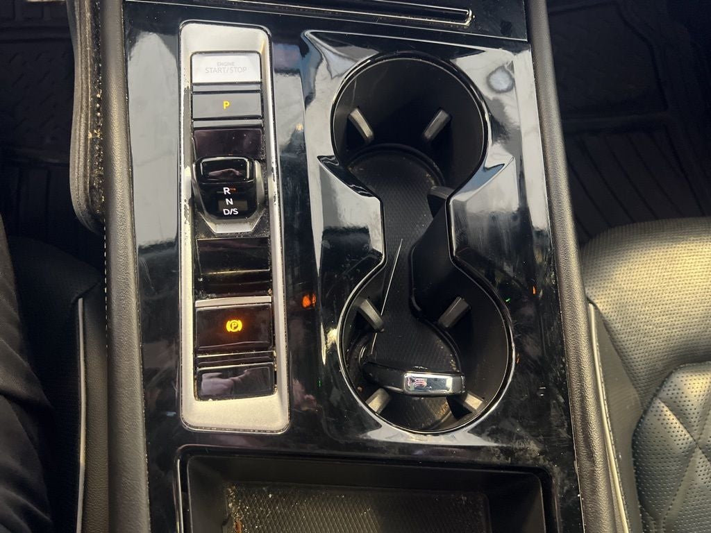 2024 Volkswagen Atlas Cross Sport 2.0T SEL Premium R-Line AWD