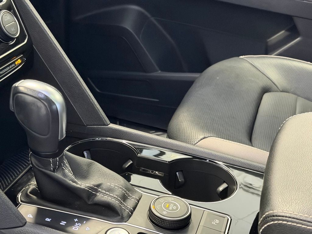 2023 Volkswagen Atlas Cross Sport 3.6L V6 SEL Premium R-Line AWD