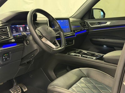 2024 Volkswagen Atlas Cross Sport 2.0T SEL Premium R-Line AWD